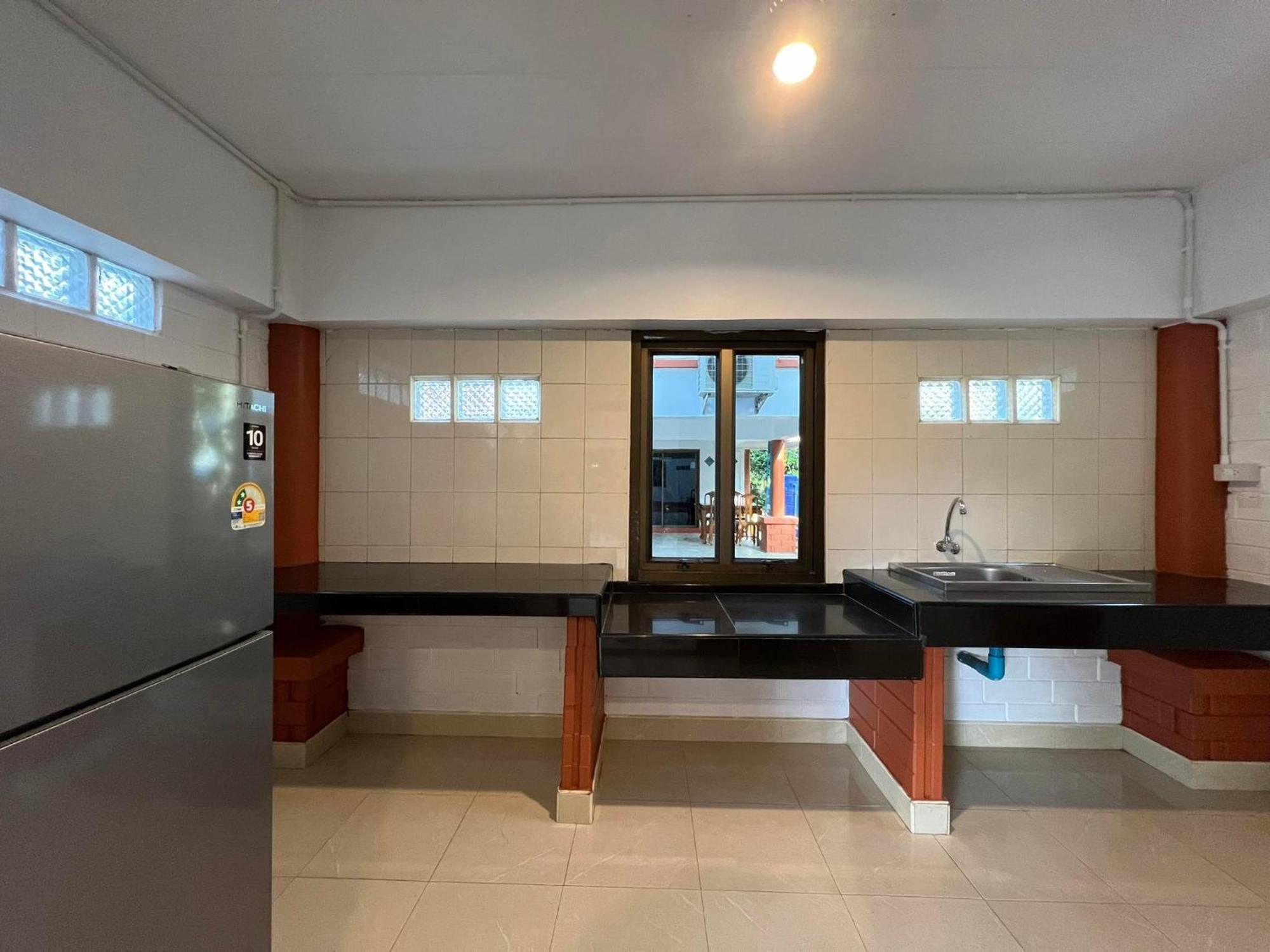 צ'ומפון Naisang Hostel מראה חיצוני תמונה