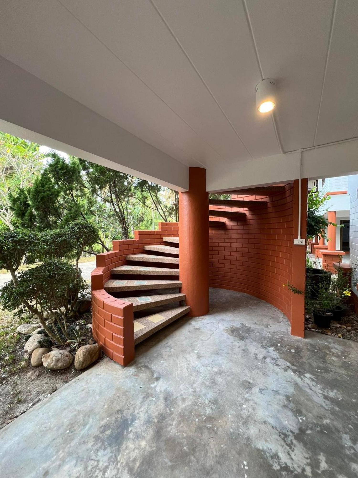 צ'ומפון Naisang Hostel מראה חיצוני תמונה