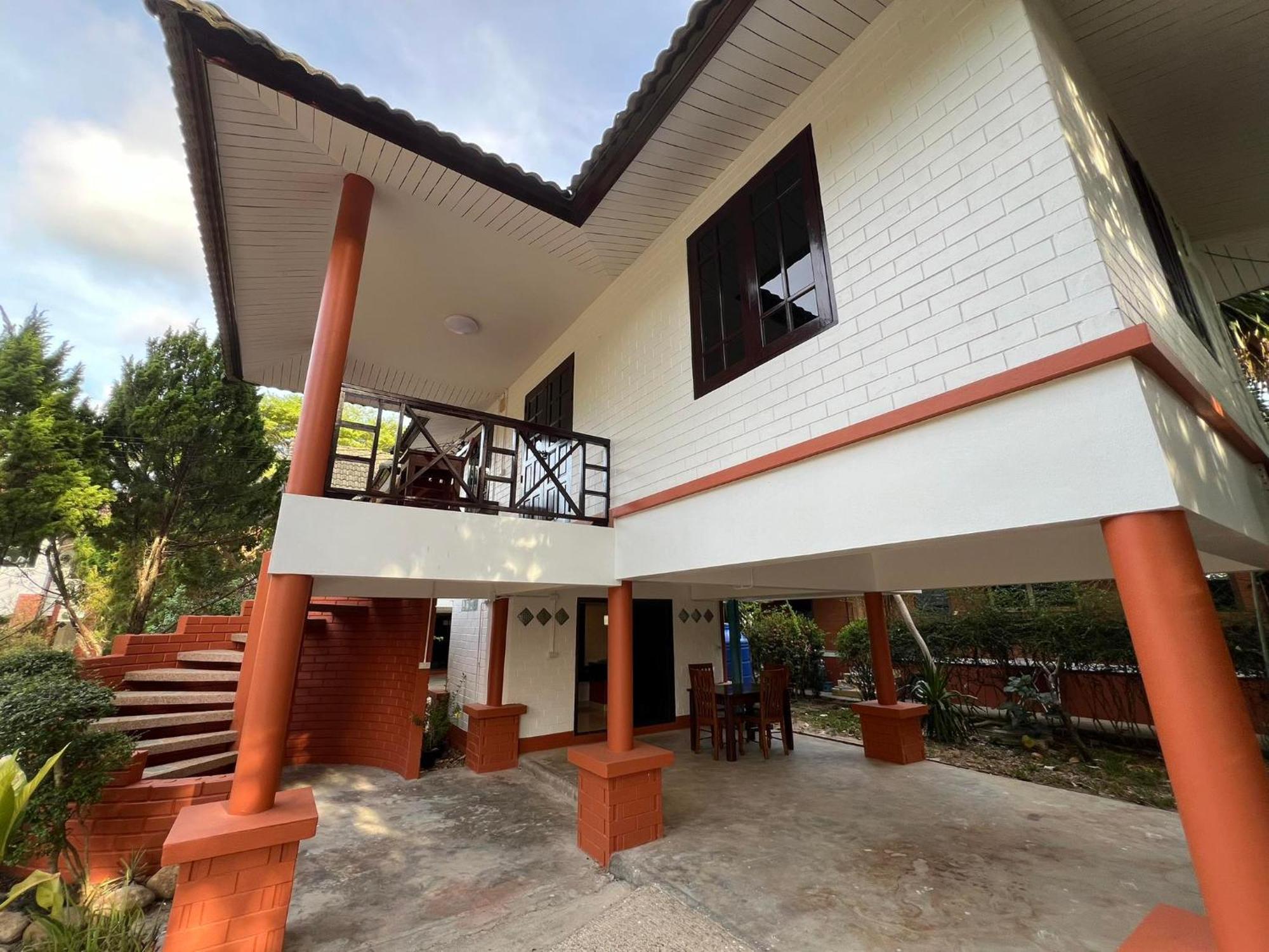 צ'ומפון Naisang Hostel מראה חיצוני תמונה