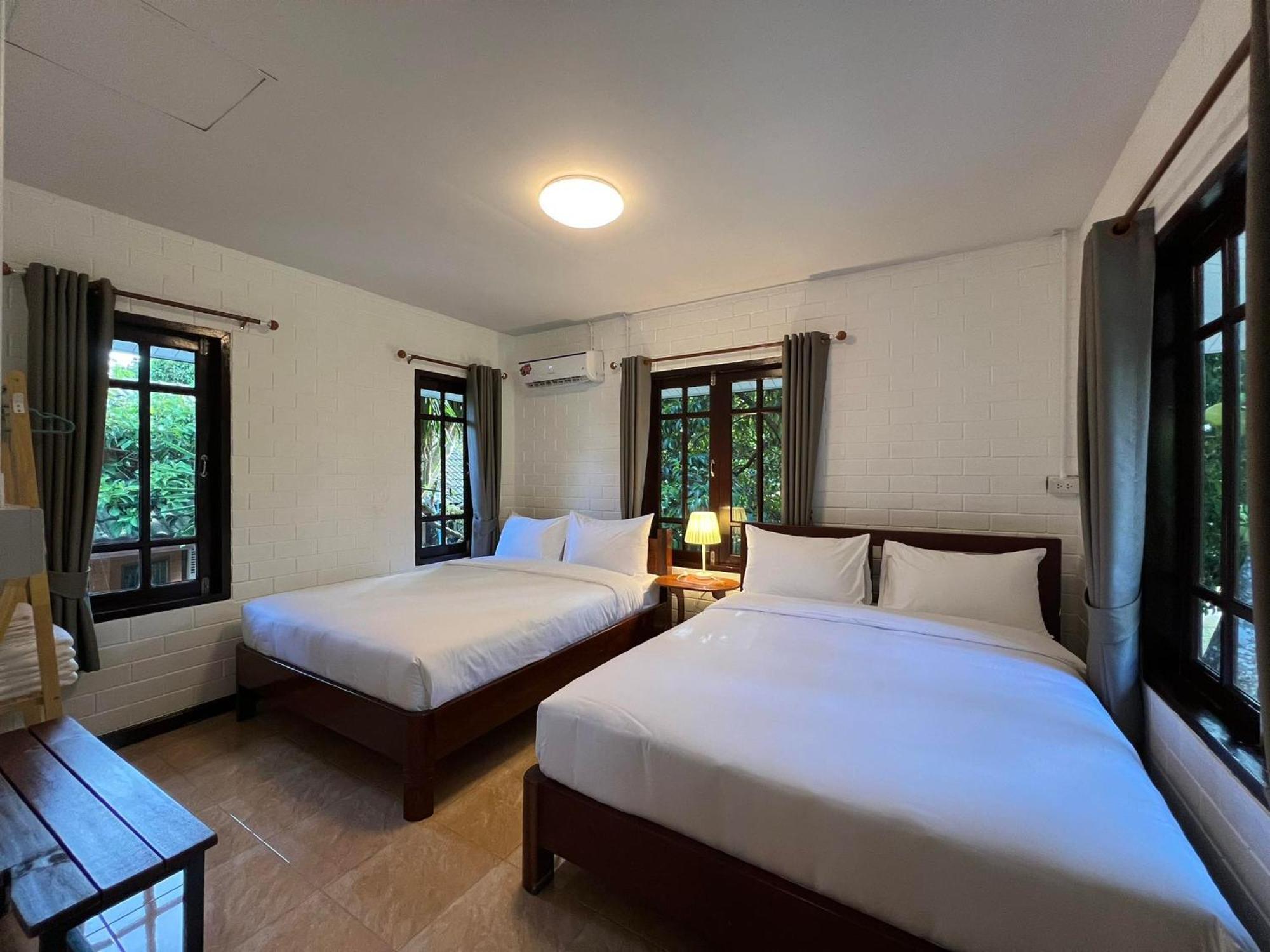 צ'ומפון Naisang Hostel מראה חיצוני תמונה